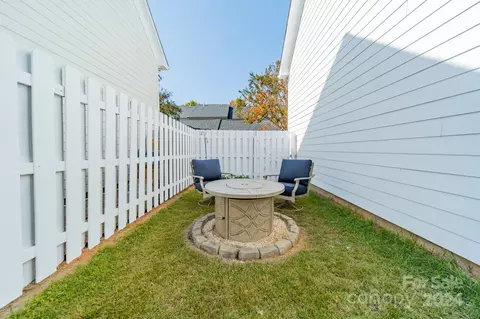1114 South St, Cornelius, NC 28031 photo 11