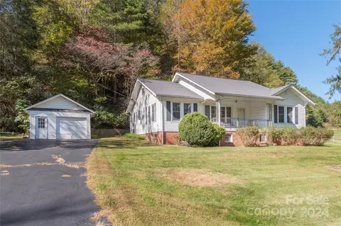 1251 Hayes Run Rd, Marshall, NC 28753