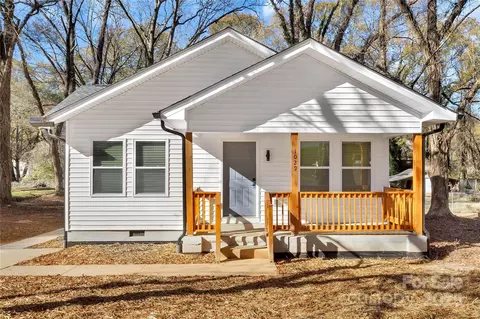 1029 N Ransom St, Gastonia, NC 28052
