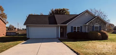 803 NE Gemcrest Dr, Conover, NC 28613