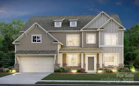 205 E Warfield Dr, Mooresville, NC 28115