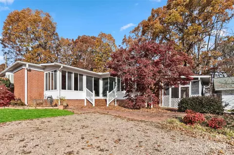 2320 Mcgill St, Kannapolis, NC 28081