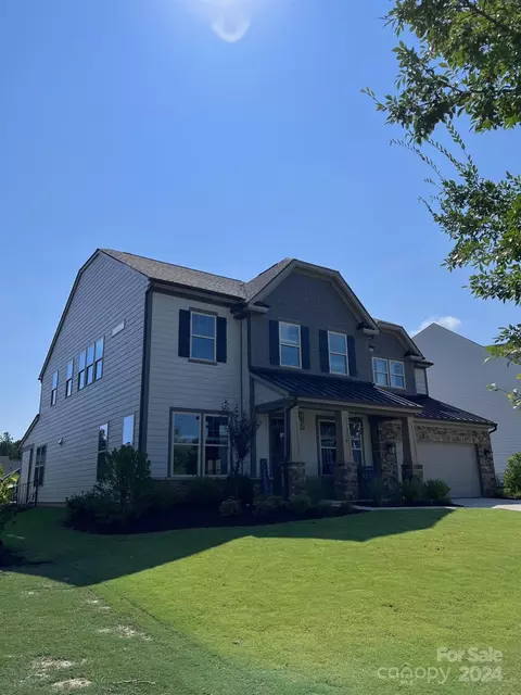 334 Reedy River Ln, Clover, SC 29710