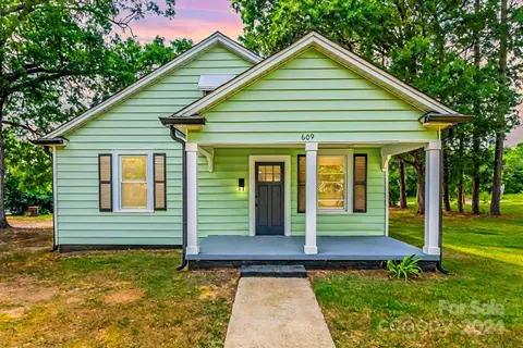 609 Still St, Chester, SC 29706