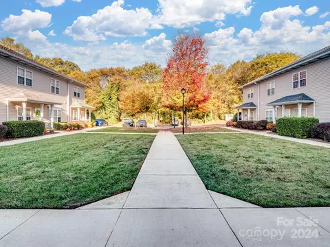 917 Shearer 8 St #8, Davidson, NC 28036