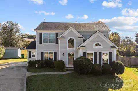 7105 Lanark Ct, Charlotte, NC 28217