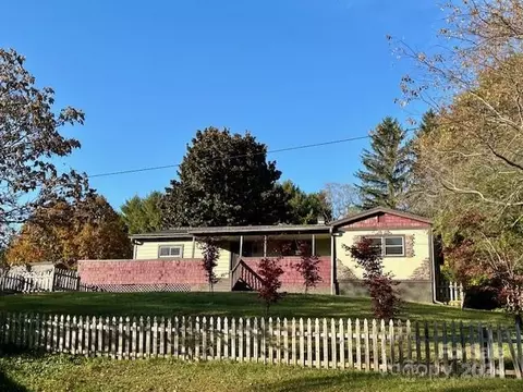 47 Cedar Hill Rd, Asheville, NC 28806