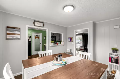 Dining - 181 Holiday Rd, Lancaster, SC 29720 photo 2 of 3