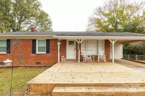 181 Holiday Rd, Lancaster, SC 29720