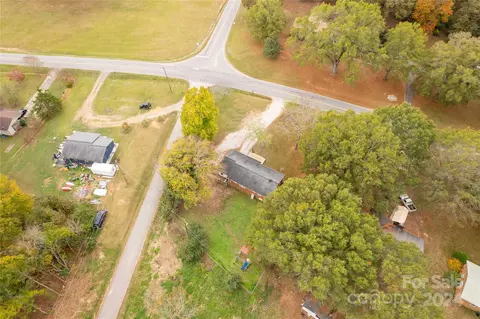 View/Area - 181 Holiday Rd, Lancaster, SC 29720 photo 1 of 3