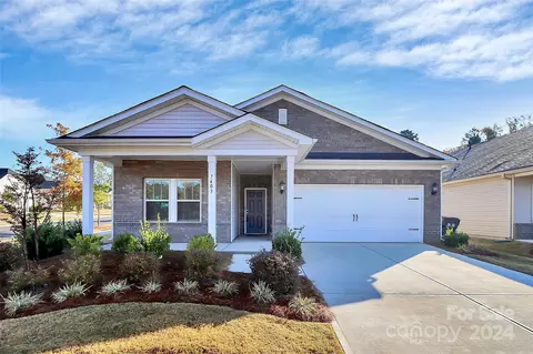 7403 American Elm Rd, Charlotte, NC 28215