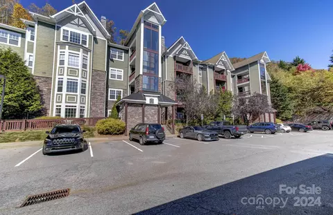 2000 Olde Eastwood Village C301 Blvd #C301, Asheville, NC 28803