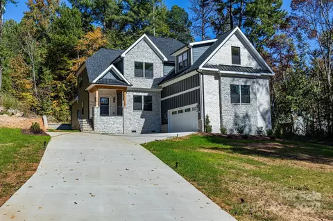 120 Quiet Trl, Mooresville, NC 28117