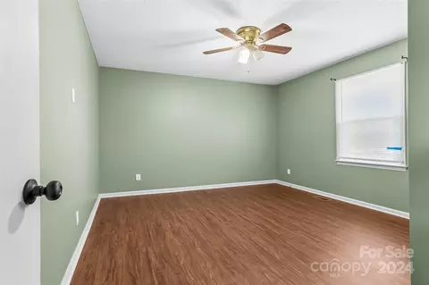 Bedroom - 116 Walker Rd, Morganton, NC 28655 photo 1 of 4