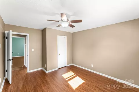 Bedroom - 116 Walker Rd, Morganton, NC 28655 photo 4 of 4
