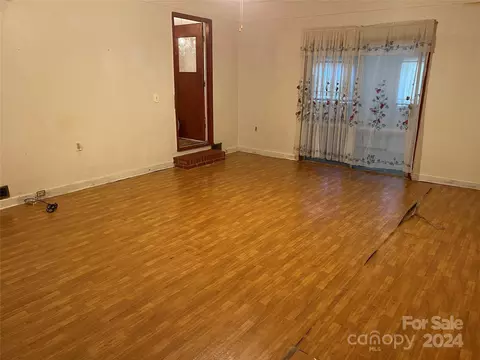 Living - 97 Chapman Dr, Cheraw, SC 29520 photo 1 of 1