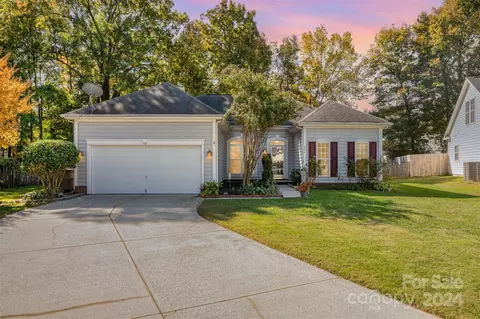 6306 Gold Dust Ct, Charlotte, NC 28269