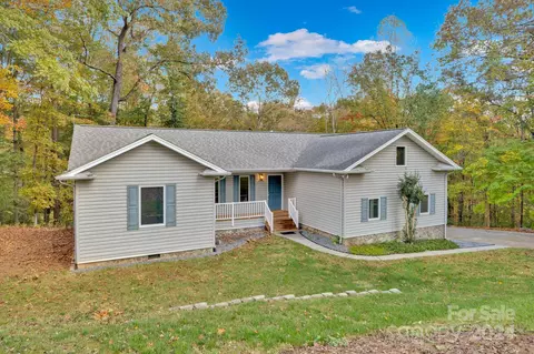 9 Th Street Se Pl SE, Hickory, NC 28602