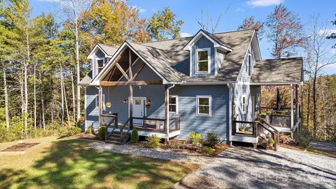 566 Never Blue Rd, Flat Rock, NC 28731 photo 2