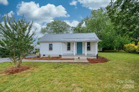604 5th Street Sw Pl SW, Hildebran, NC 28637