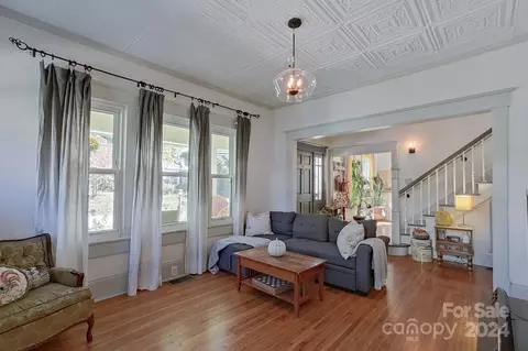 Living - 403 7th St, Spencer, NC 28159 photo 1 of 3