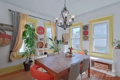 Dining - 403 7th St, Spencer, NC 28159 photo 2 of 3
