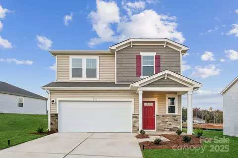736 Olde England Dr, Lincolnton, NC 28092