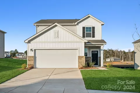 740 Olde England Dr, Lincolnton, NC 28092