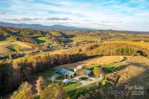 200 Bp Tree Farm Ln, Sparta, NC 28675