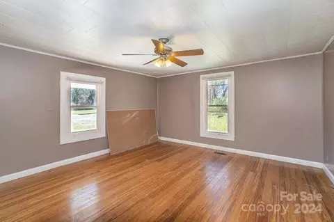 127 E Branch Ave, Shelby, NC 28152 photo 4