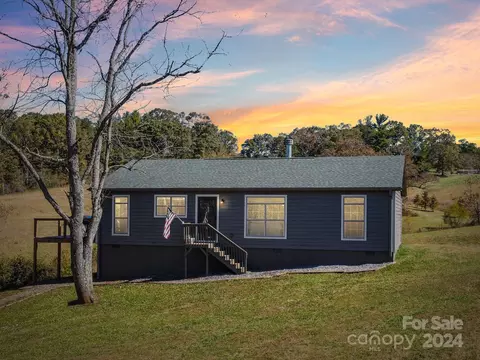 11 Redmond Dr, Alexander, NC 28701