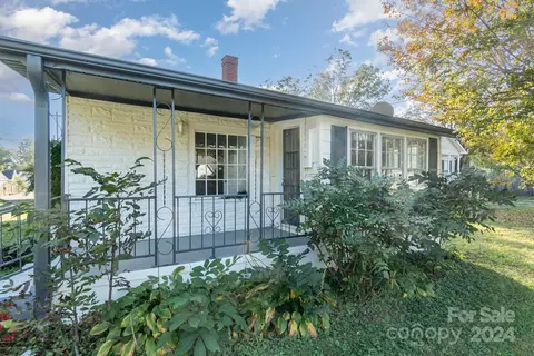 118 E Maryland Ave, Bessemer City, NC 28016