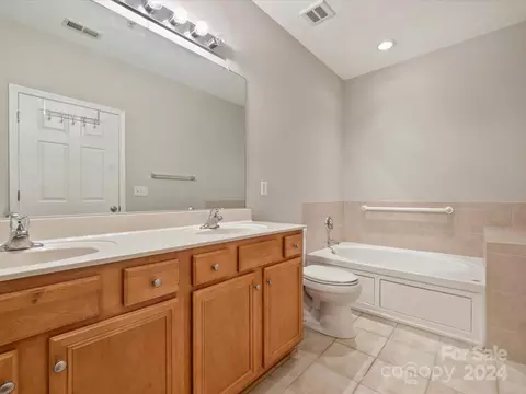 8669 Edinburgh Square Dr, Cornelius, NC 28031 photo 15