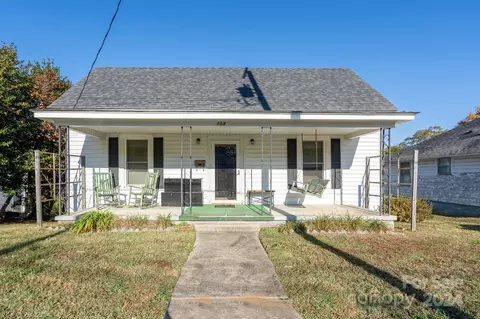 103 Meadow Ne Ave NE, Concord, NC 28025