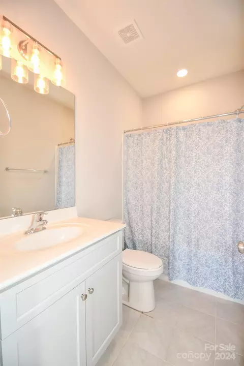 Bath - 3318 Sincerity 7 Rd #7, Monroe, NC 28110 photo 3 of 4
