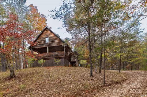 1446 W Mcguinn Rd, Mill Spring, NC 28756