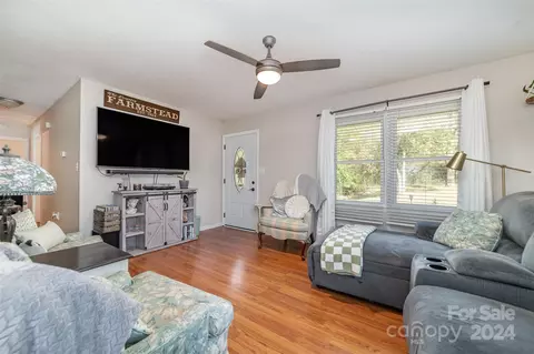 Living - 105 Hazel St, Lancaster, SC 29720 photo 1 of 1