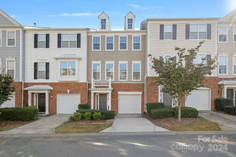 5313 Dockery Dr, Charlotte, NC 28209