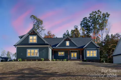 5021 Oconee Dr, Stanley, NC 28164
