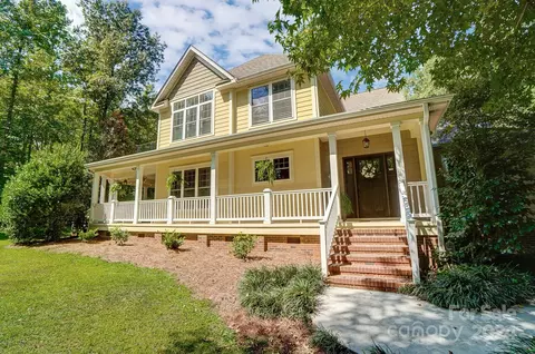 1275 Mooreland Wood Dr, Lancaster, SC 29720