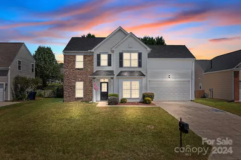 137 Bluffton Rd, Mooresville, NC 28115