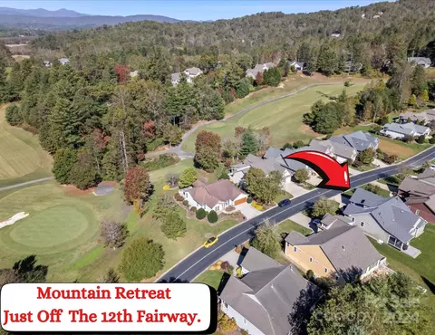 157 Whistlewood Ln, Hendersonville, NC 28739