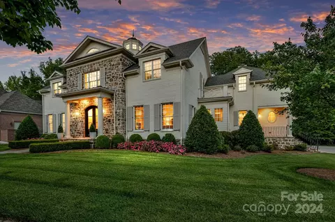 902 Hudson Pl, Davidson, NC 28036
