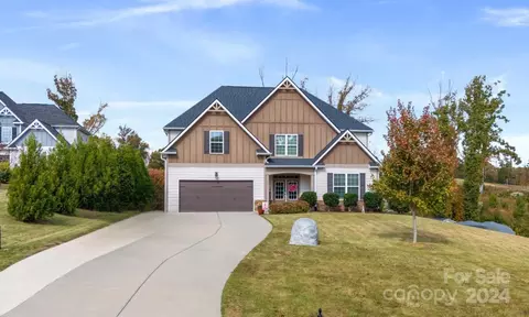 2617 Lakefront Dr, Belmont, NC 28012