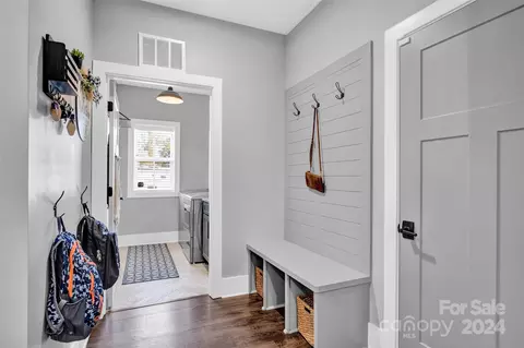 Entry Way - 960 Belk Rd, Mount Ulla, NC 28125 photo 5 of 7