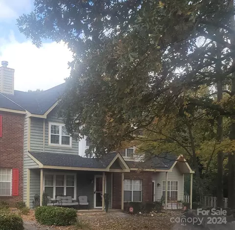 3726 Huyton Ct, Charlotte, NC 28215