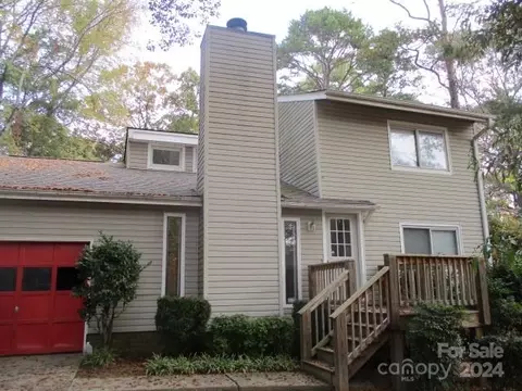 10810 Treebark Dr, Charlotte, NC 28226