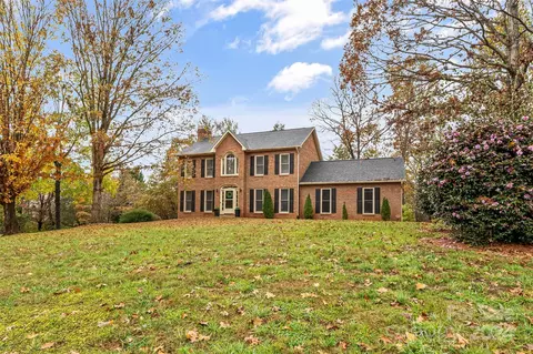 1723 Waterford Way, Morganton, NC 28655