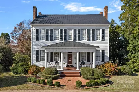 104 Leslie Loop, Mooresville, NC 28115