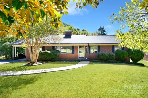 546 Goldmoor Ne Dr NE, Concord, NC 28025